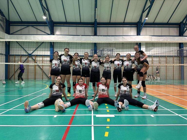 Pierwsze turnieje ligowe juniorek młodszych ze zmiennym szczęściem