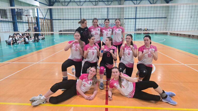 Seniorki kończą rok z pewnym zwycięstwem ! 💪🏐