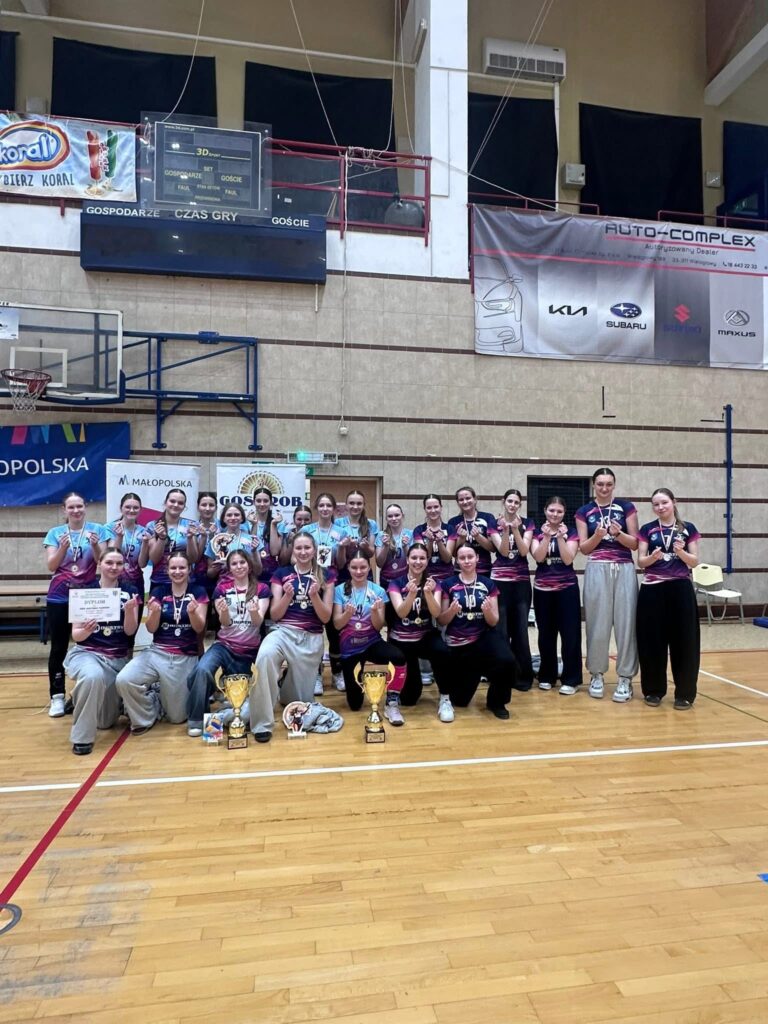 Dwa złote medale dla naszych dziewczyn! 🥇🥇