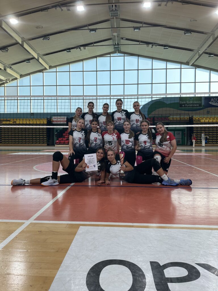 Kadetki ze złotem w Krośnie 🥇 🏆